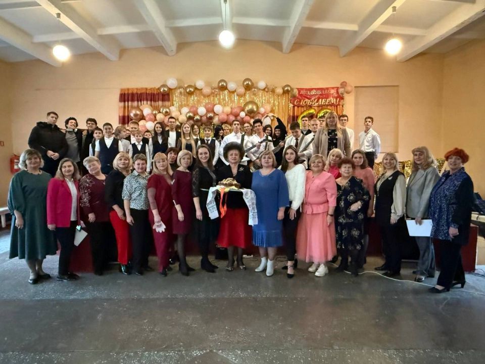 5 декабря в ГБОУ "СШ №18 Г.О. МАКЕЕВКА" царила атмосфера праздника и торжества! 5 декабря в ГБОУ "СШ №18 Г.О. МАКЕЕВКА" царила атмосфера праздника и торжества!