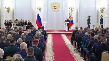 В семье все куётся, в семье на ноги становится человек и физически, и морально, всё закладывается в семье