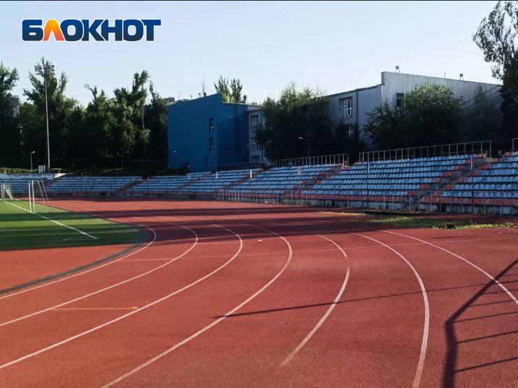 Четыре новых спорткомплекса планируют построить в следующем году власти ДНР