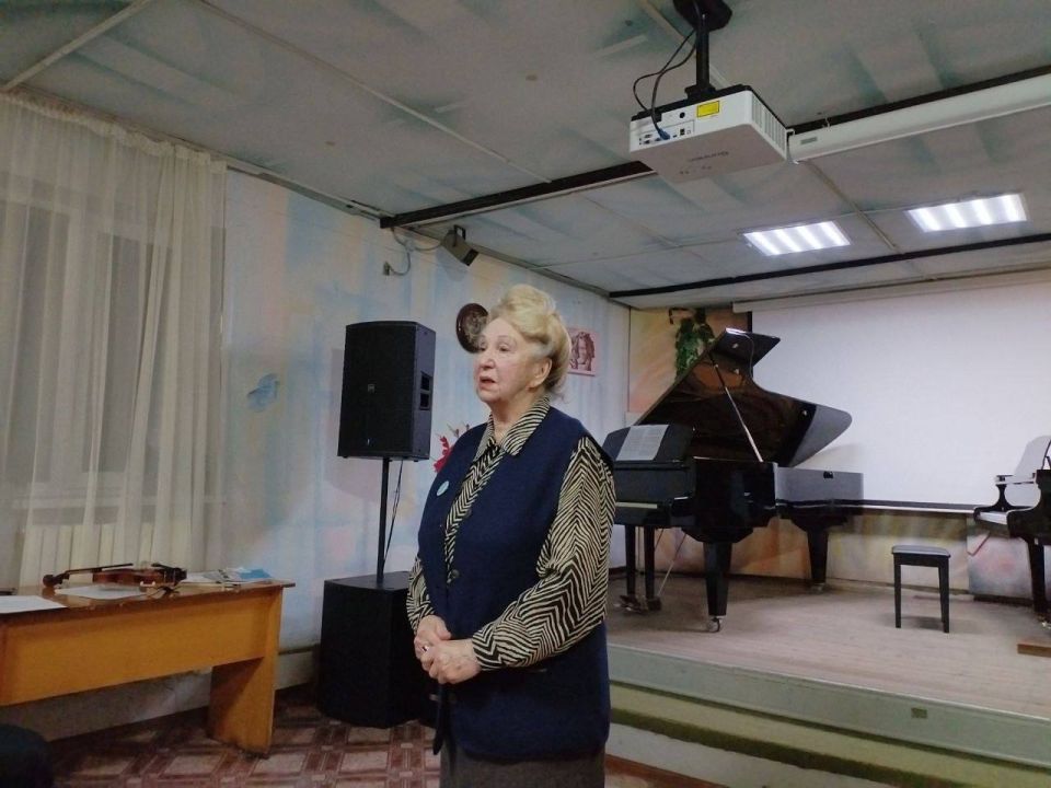 В Кировском прошел концерт «О тех, кто духом силен» ко Дню Героев Отечества В Кировском прошел концерт «О тех, кто духом силен» ко Дню Героев Отечества