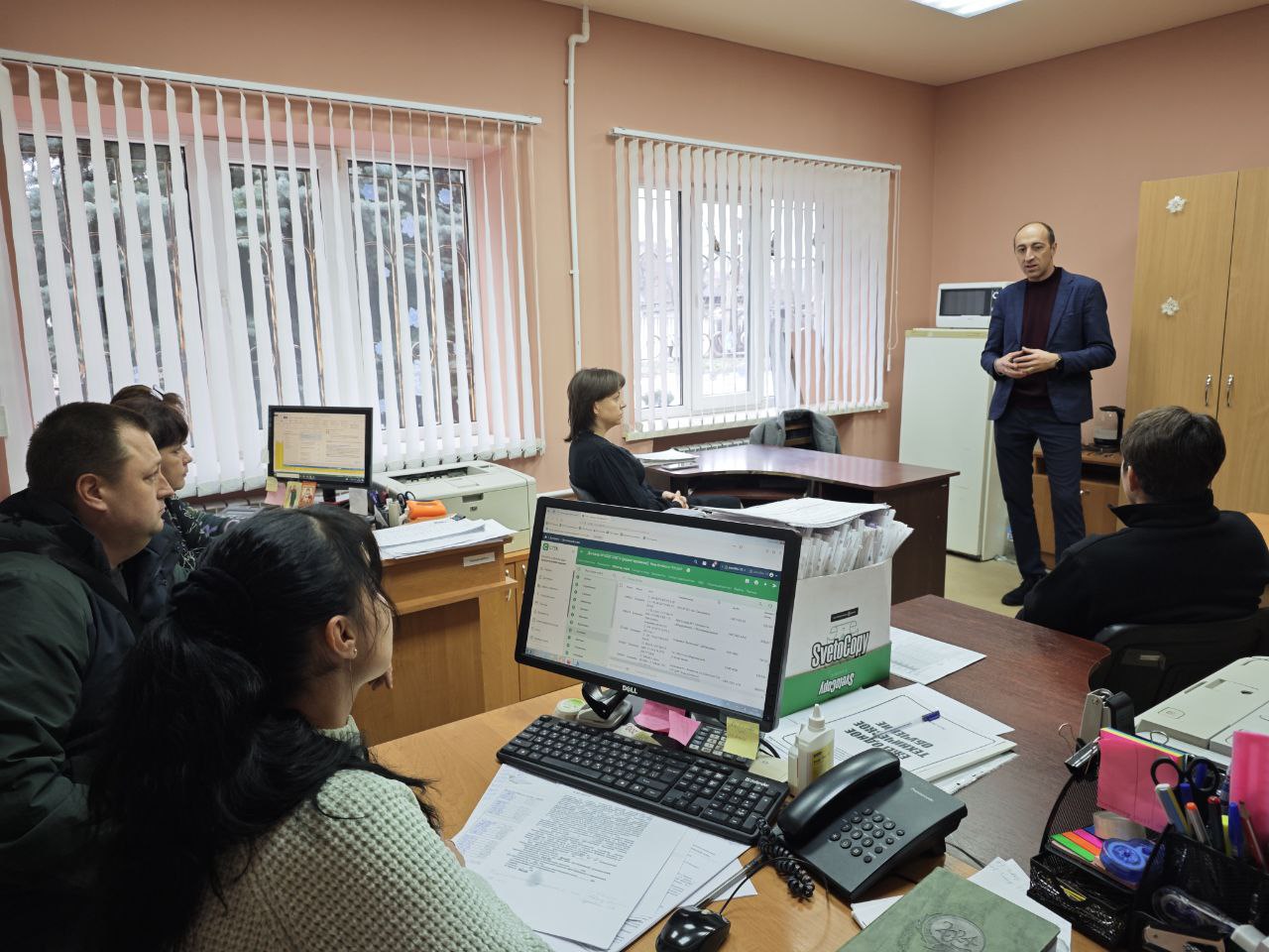 Сегодня, 9 декабря, в общественной приемной Всероссийской политической партии «Единая Россия» глава муниципального образования городского округа Дебальцево, секретарь местного отделения Всероссийской политической партии... Сегодня, 9 декабря, в общественной приемной Всероссийской политической партии «Единая Россия» глава муниципального образования городского округа Дебальцево, секретарь местного отделения Всероссийской политической партии...