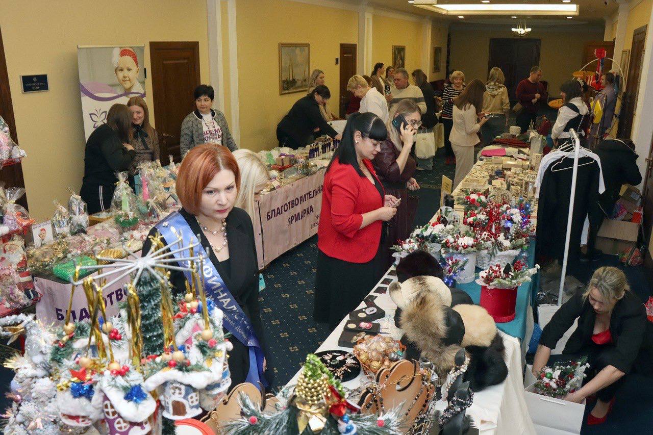 Андрей Чертков: В Донецке впервые прошел Форум «Развитие женского и социального предпринимательства «Мой бизнес. Про бизнес по-женски» Андрей Чертков: В Донецке впервые прошел Форум «Развитие женского и социального предпринимательства «Мой бизнес. Про бизнес по-женски»