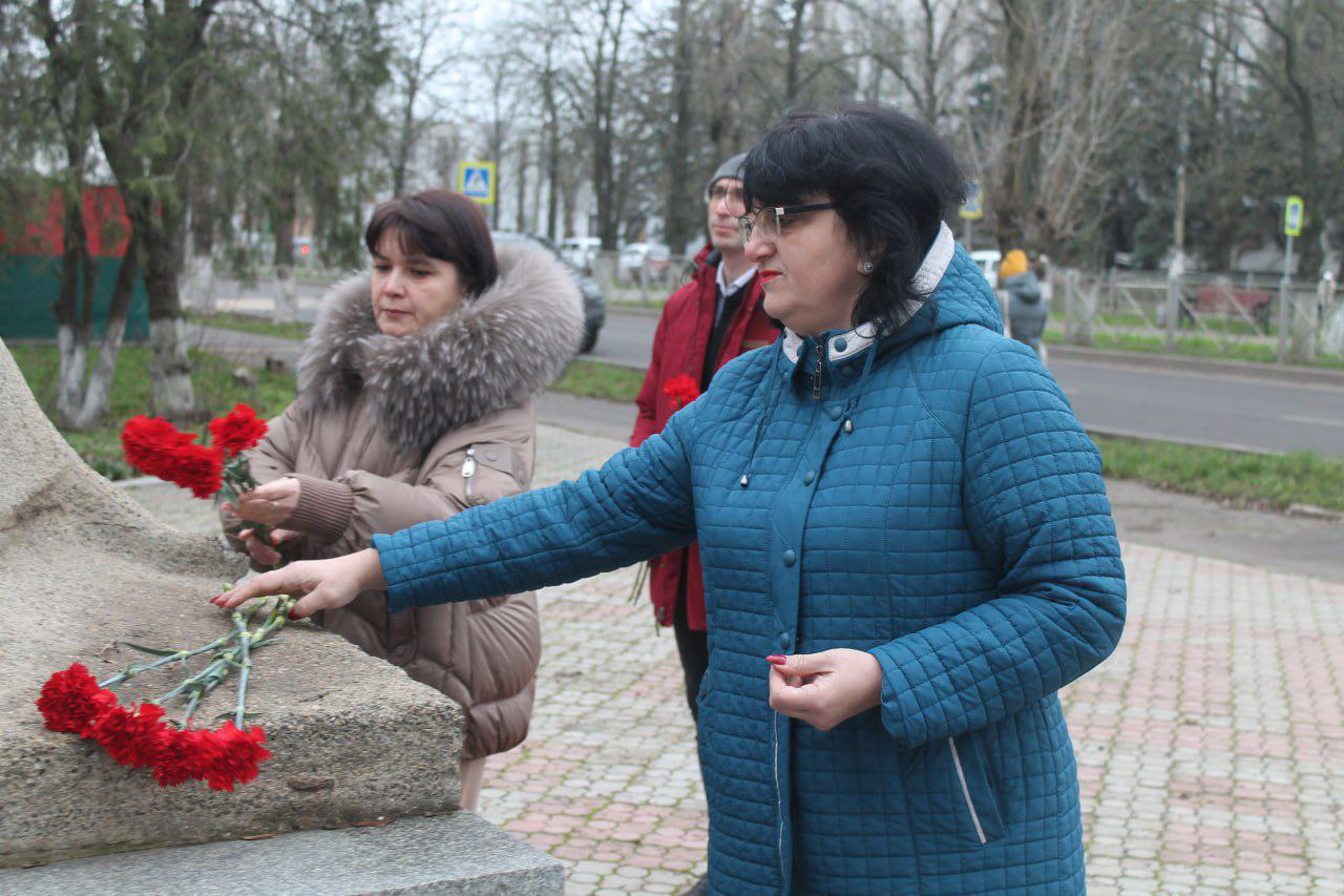 В Мангушском муниципальном округе прошли торжества в честь Дня Героев Отечества! В Мангушском муниципальном округе прошли торжества в честь Дня Героев Отечества!