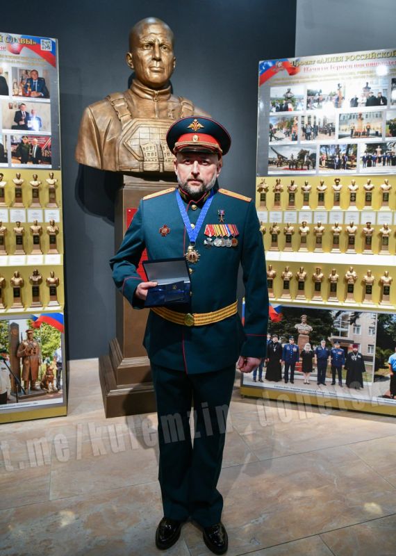 Алексей Кулемзин: Дмитрий Булгаков – Почётный гражданин городского округа Донецк Алексей Кулемзин: Дмитрий Булгаков – Почётный гражданин городского округа Донецк
