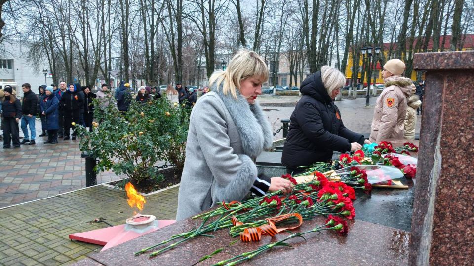 День Героев Отечества. История нашей страны богата примерами героизма и отваги День Героев Отечества. История нашей страны богата примерами героизма и отваги