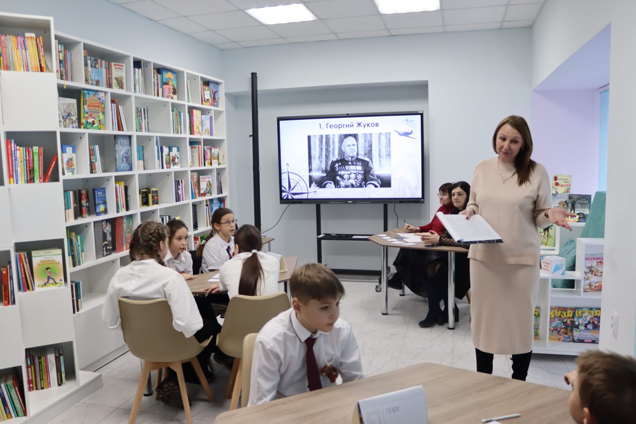 Интеллектуально-патриотическая игра «Страницы воинской славы» Интеллектуально-патриотическая игра «Страницы воинской славы»