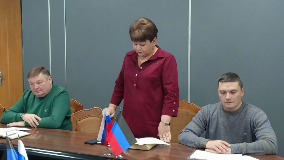 Игорь Мартынов: Аппаратное совещание. Провёл очередное еженедельное аппаратное совещание с участием руководителей подведомственных учреждений, а также представителей ключевых структурных подразделений администрации... Игорь Мартынов: Аппаратное совещание. Провёл очередное еженедельное аппаратное совещание с участием руководителей подведомственных учреждений, а также представителей ключевых структурных подразделений администрации...