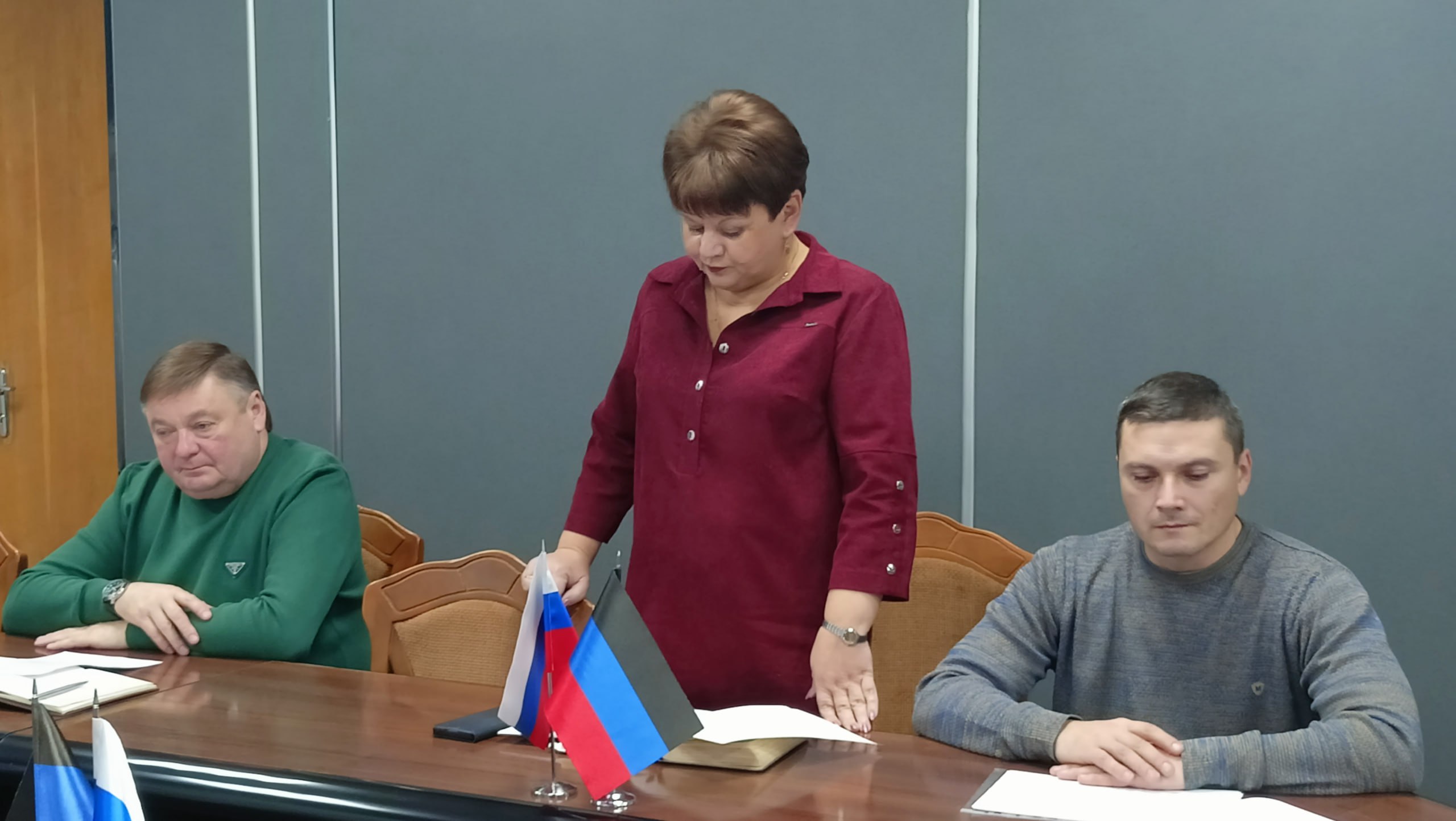 Игорь Мартынов: Аппаратное совещание. Провёл очередное еженедельное аппаратное совещание с участием руководителей подведомственных учреждений, а также представителей ключевых структурных подразделений администрации... Игорь Мартынов: Аппаратное совещание. Провёл очередное еженедельное аппаратное совещание с участием руководителей подведомственных учреждений, а также представителей ключевых структурных подразделений администрации...