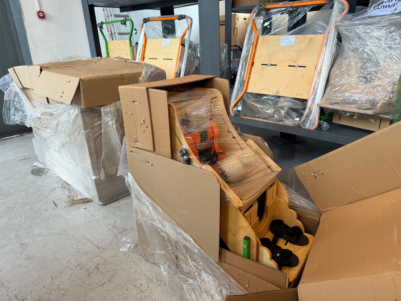 Санкт-Петербург протягивает руку помощи Мариуполю: специализированное оборудование для ребёнка с инвалидностью Санкт-Петербург протягивает руку помощи Мариуполю: специализированное оборудование для ребёнка с инвалидностью