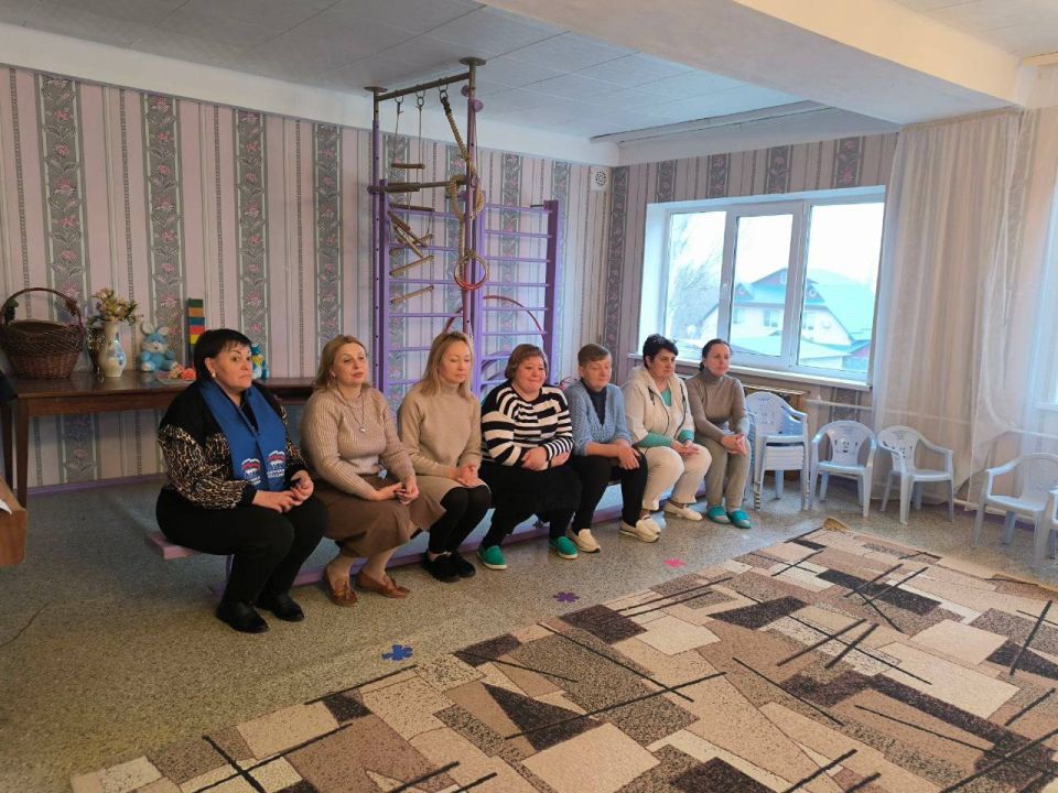 Встречи с трудовыми коллективами в Ленинском районе города Донецка продолжаются Встречи с трудовыми коллективами в Ленинском районе города Донецка продолжаются