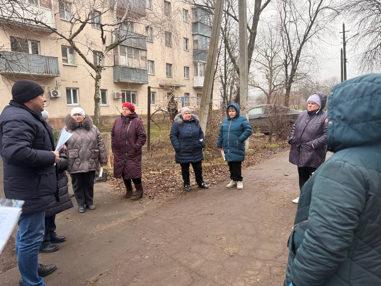Сегодня, 09 декабря, в рамках проекта «Управдом» ВПП «ЕДИНАЯ РОССИЯ», состоялась встреча с жителями улицы Короленко г. Моспино Сегодня, 09 декабря, в рамках проекта «Управдом» ВПП «ЕДИНАЯ РОССИЯ», состоялась встреча с жителями улицы Короленко г. Моспино
