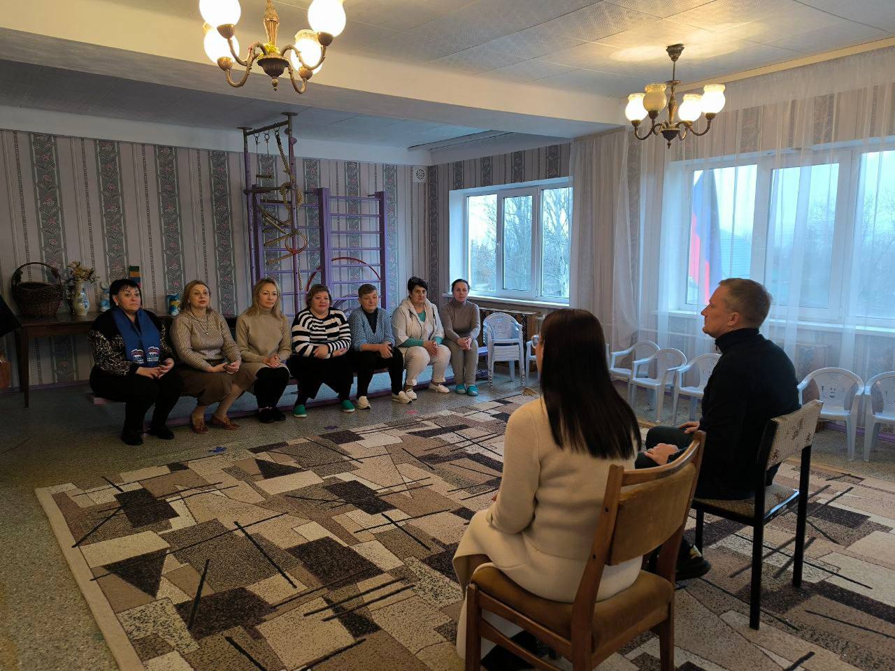 Встречи с трудовыми коллективами в Ленинском районе города Донецка продолжаются Встречи с трудовыми коллективами в Ленинском районе города Донецка продолжаются