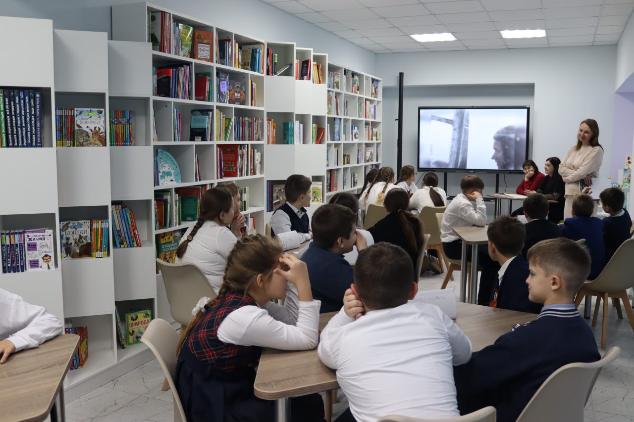 Интеллектуально-патриотическая игра «Страницы воинской славы» Интеллектуально-патриотическая игра «Страницы воинской славы»