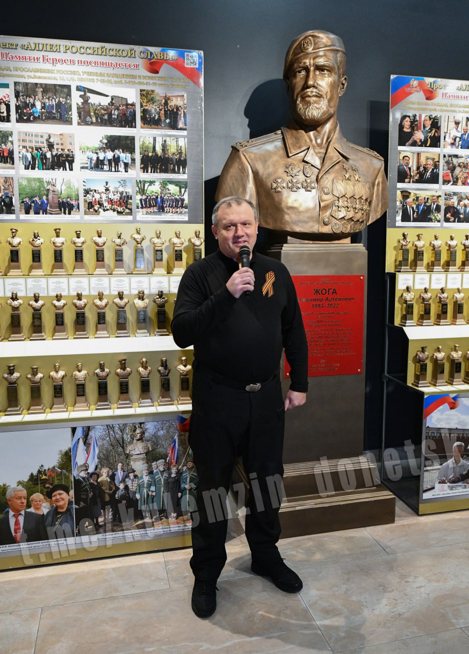 Алексей Кулемзин: ВЫСТАВКА «ЗАЩИТНИКИ ОТЕЧЕСТВА» Алексей Кулемзин: ВЫСТАВКА «ЗАЩИТНИКИ ОТЕЧЕСТВА»