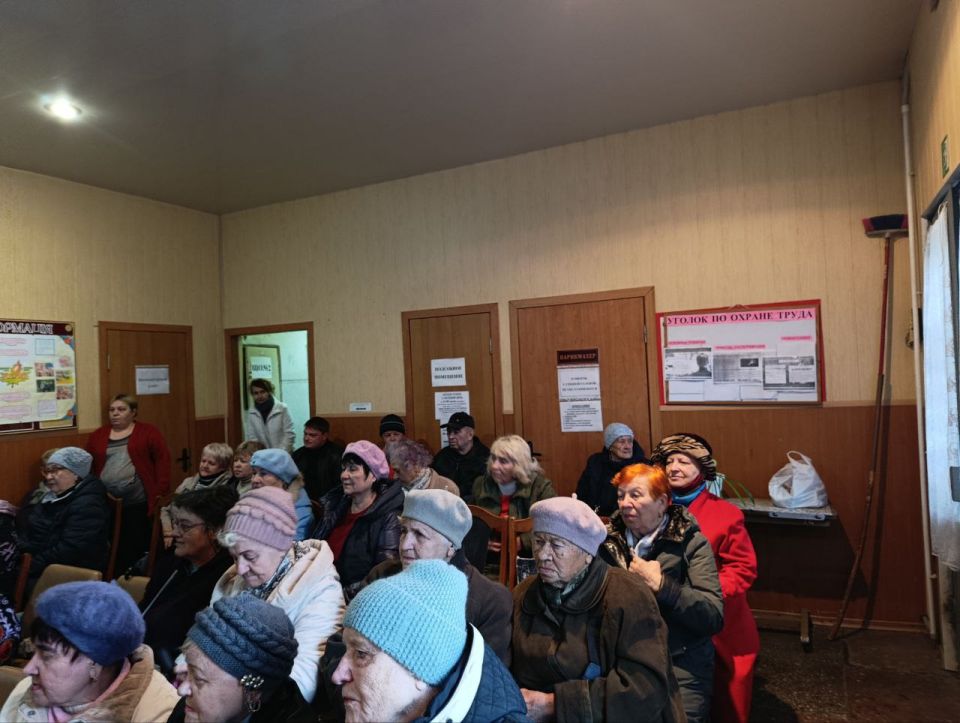 Иван Приходько: В Центрально-Городском районе города Горловка состоялось мероприятие ко «Дню Героя Отечества» Иван Приходько: В Центрально-Городском районе города Горловка состоялось мероприятие ко «Дню Героя Отечества»