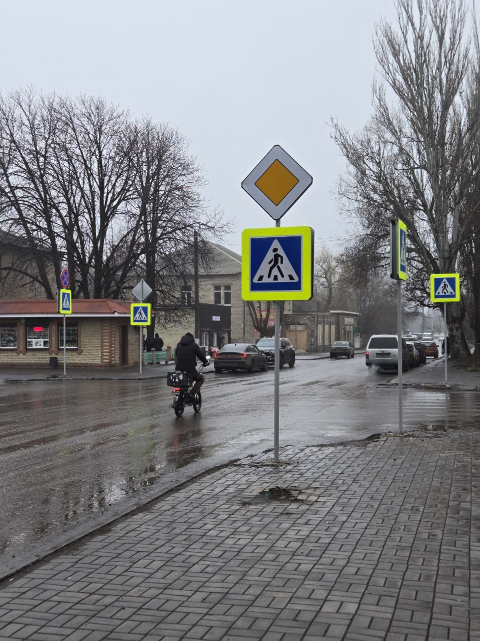 Денис Зубов: 09 декабря в городском округе Иловайск, в рамках муниципального контракта, начаты работы по установке дорожных знаков Денис Зубов: 09 декабря в городском округе Иловайск, в рамках муниципального контракта, начаты работы по установке дорожных знаков