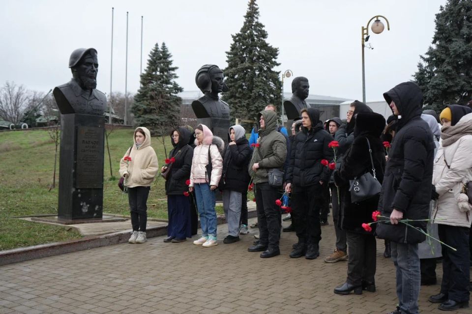 ������ ��������: 9 ������� � ������ ������������ ��� ������ ��������� �������� ��� ����� �������� � �������� ��������������� ����������� �������� ��. �.�. ���������� ����� ����������� ������������-����������������...