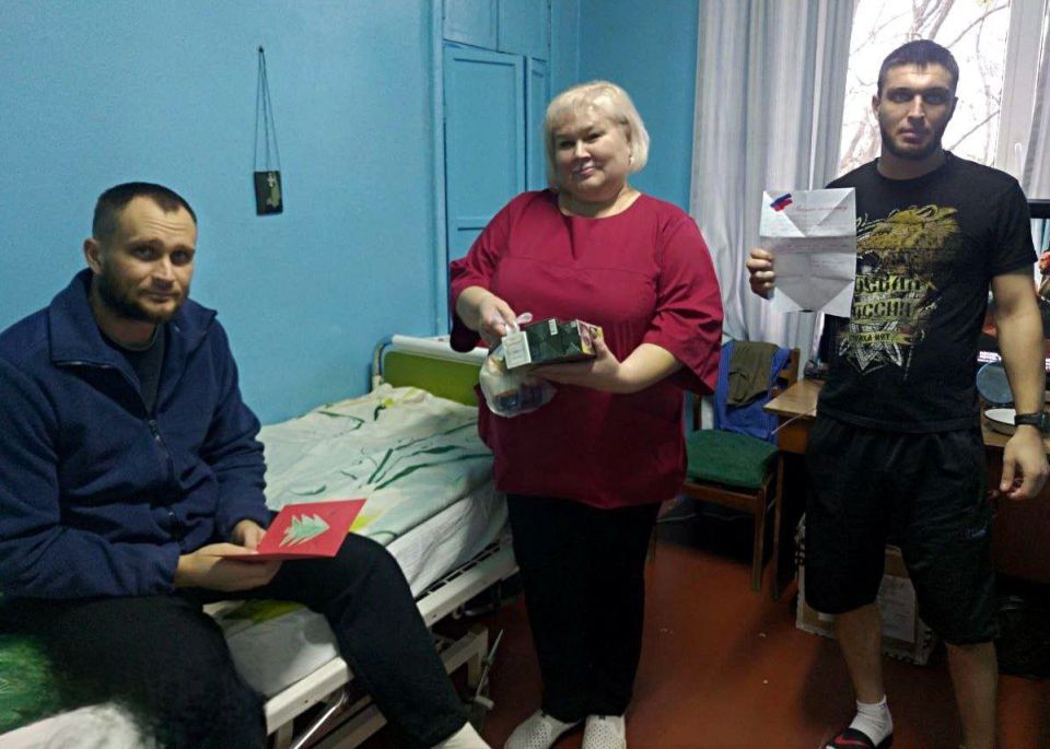 Иван Адамец: В День Героев Отечества Куйбышевский район поддержал защитников акцией «Посылка солдату» Иван Адамец: В День Героев Отечества Куйбышевский район поддержал защитников акцией «Посылка солдату»
