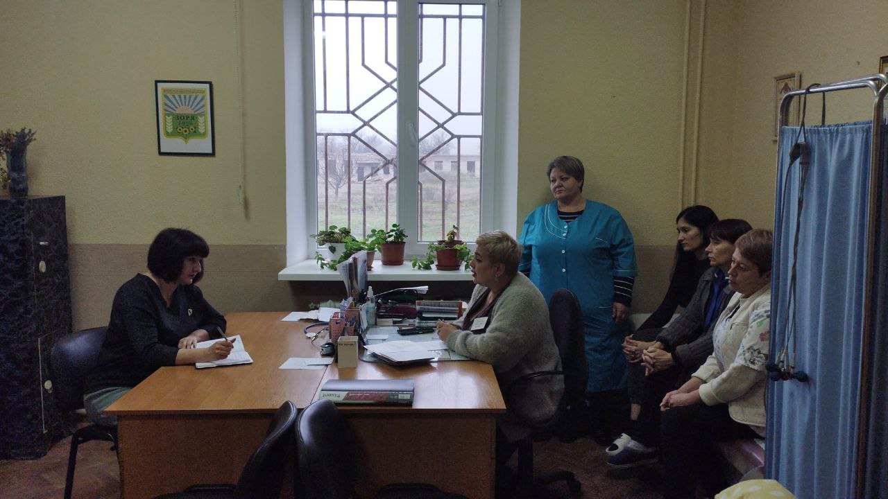 Сегодня заместитель главы Администрации Володарского муниципального округа Васильева О.Ф. провела встречу с трудовым коллективом Зарянской амбулатории ОП/СМ №5
