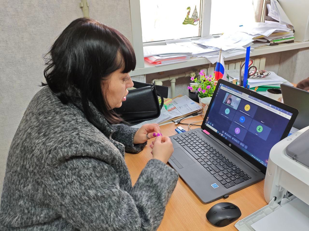 Государственным инспектором труда Натальей Горловой проведены профилактические визиты для работников ГБОУ ЛНР «Северодонецкий ясли-сад комбинированного вида № 38» и ГБУЗ «Северодонецкая центральная городская многопрофильная...