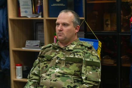 В День Героев Отечества добровольцы Донецкого РО ВСКС встретились с защитником Родины — участником боевых действий, который получил три боевых ранения во время службы