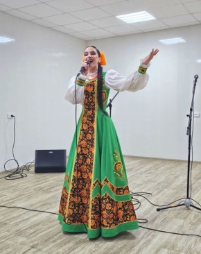 В канун Дня героев Отечества артисты «Донбасса» выступили перед участниками Специальной военной операции