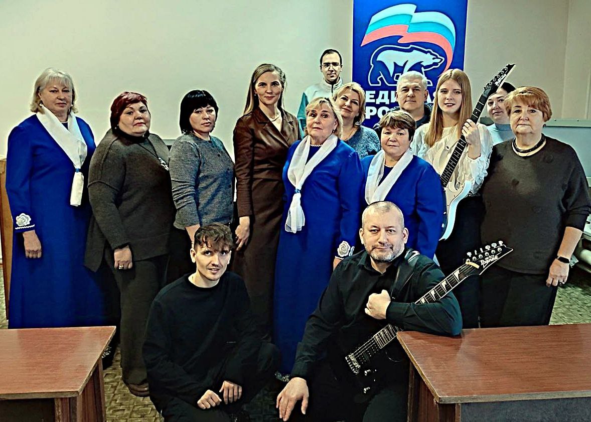 Иван Адамец: В День Героев Отечества Куйбышевский район поддержал защитников акцией «Посылка солдату» Иван Адамец: В День Героев Отечества Куйбышевский район поддержал защитников акцией «Посылка солдату»