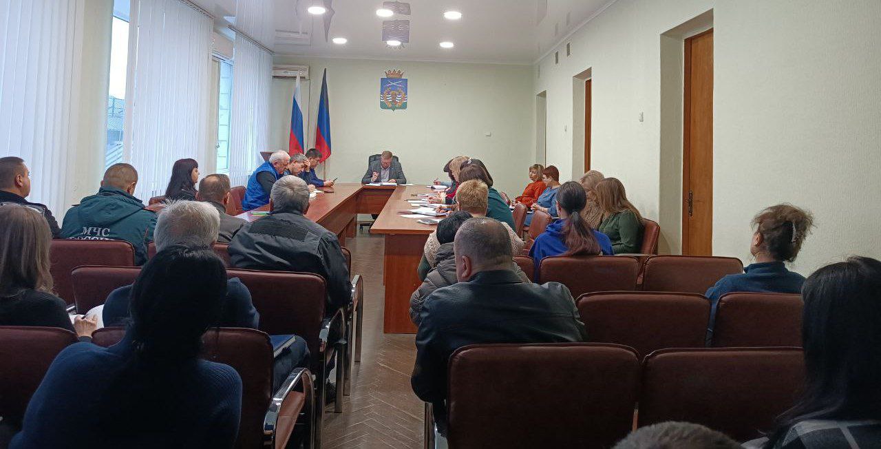 Сергей Юзвинкевич: Сегодня провел расширенное аппаратное совещание Сергей Юзвинкевич: Сегодня провел расширенное аппаратное совещание