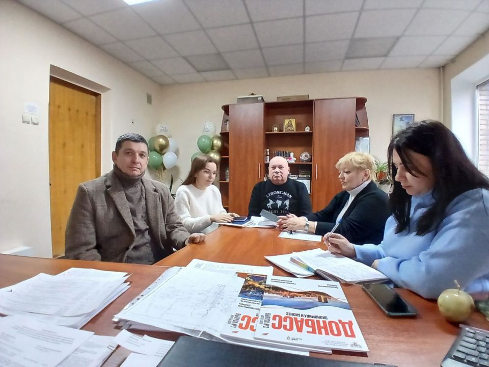 09 декабря 2025 года заместитель главы администрации Ясиноватского муниципального округа Лисовенко Каролина Юрьевна в рамках протокольного поручения Главы Донецкой Народной Республики Д.В. Пушилина от 10.11.2025г. №150-25/ПГ... 09 декабря 2025 года заместитель главы администрации Ясиноватского муниципального округа Лисовенко Каролина Юрьевна в рамках протокольного поручения Главы Донецкой Народной Республики Д.В. Пушилина от 10.11.2025г. №150-25/ПГ...