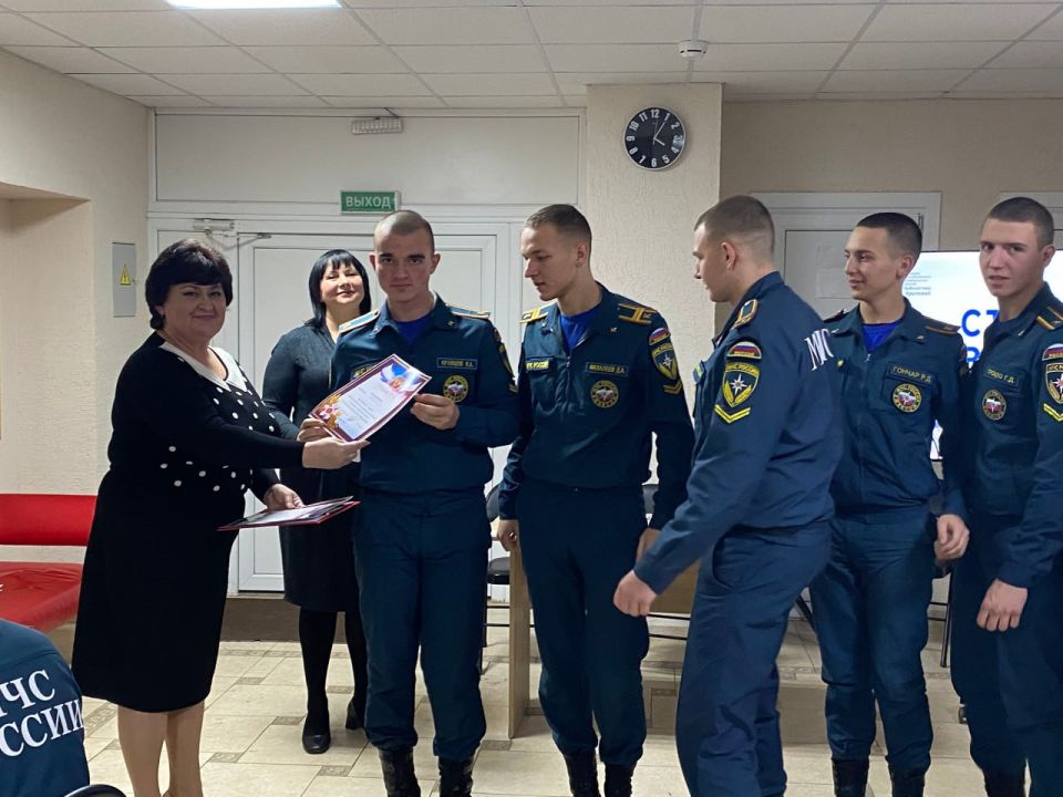 День Героев Отечества: «Страницы воинской славы» в Урзуфском СДК День Героев Отечества: «Страницы воинской славы» в Урзуфском СДК