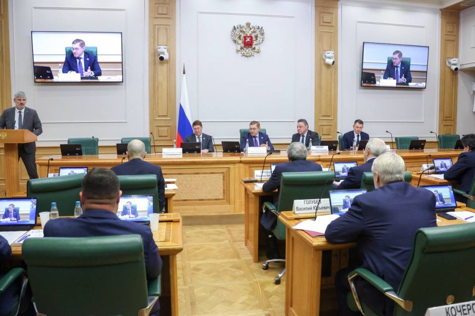 Александр Волошин: #Работа_в_СФ. Сегодня в Совете Федерации под председательством первого вице-спикера Владимира Якушева прошли парламентские слушания на тему «Инновации и современные технологии в строительстве и ЖКХ» Александр Волошин: #Работа_в_СФ. Сегодня в Совете Федерации под председательством первого вице-спикера Владимира Якушева прошли парламентские слушания на тему «Инновации и современные технологии в строительстве и ЖКХ»