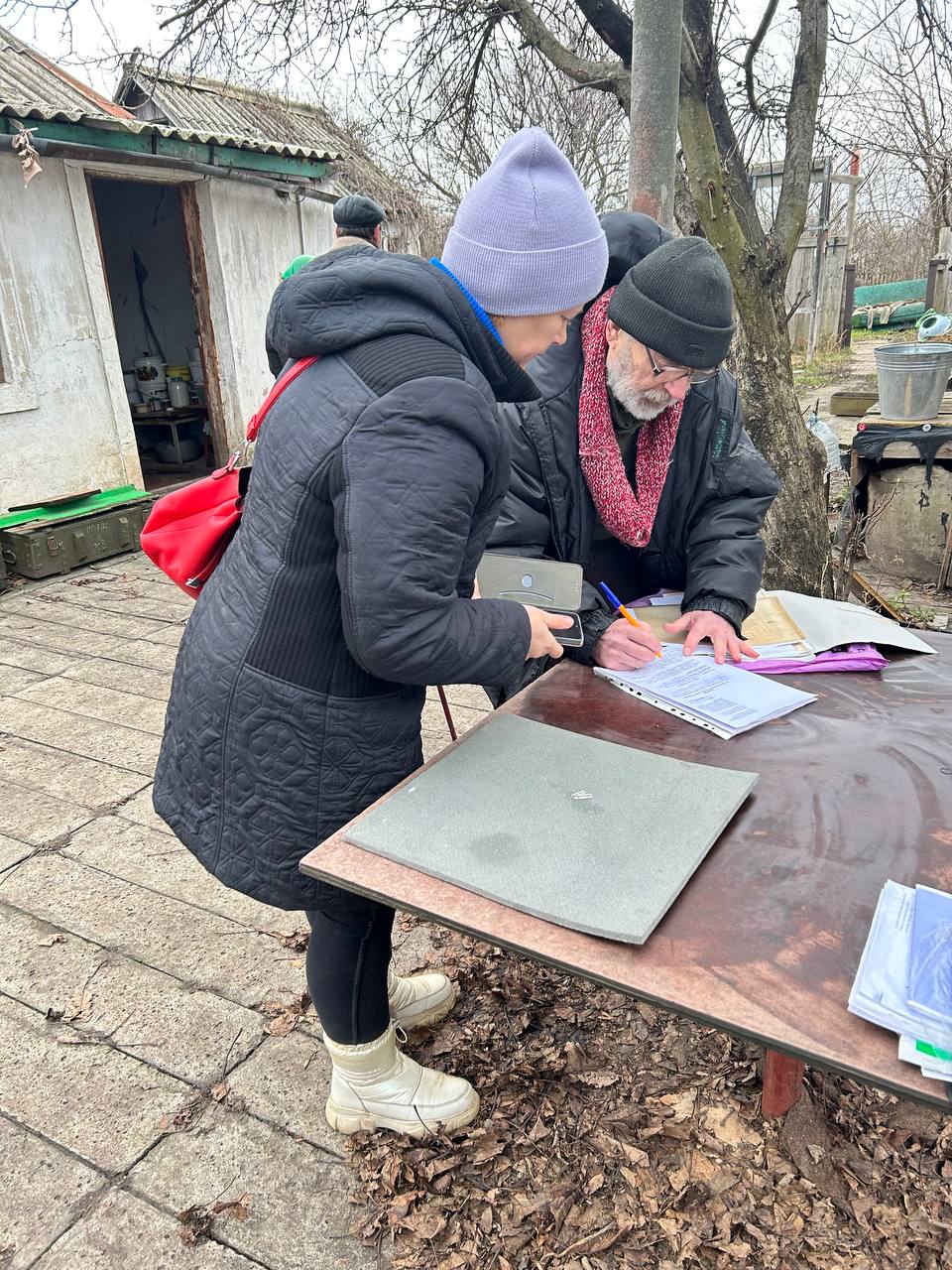 Забота о жителях освобожденных территорий: выездной прием в селах Ясная Поляна, Шахтерское, Золотая Нива Забота о жителях освобожденных территорий: выездной прием в селах Ясная Поляна, Шахтерское, Золотая Нива