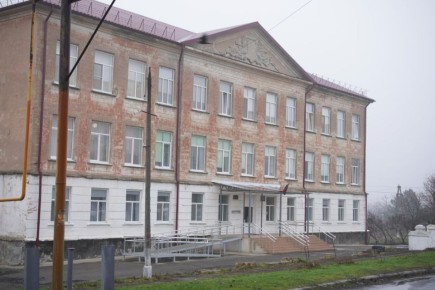 Александр Шатов: Сахалинская область продолжит восстановление школы № 11 в Шахтерске