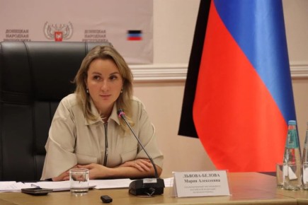 Лариса Толстыкина: На совещании с Уполномоченным при Президенте РФ по правам ребенка Марией Алексеевной Львовой-Беловой в Донецке обсудили результаты работы Всероссийской инспекции системы профилактики социального сиротства...