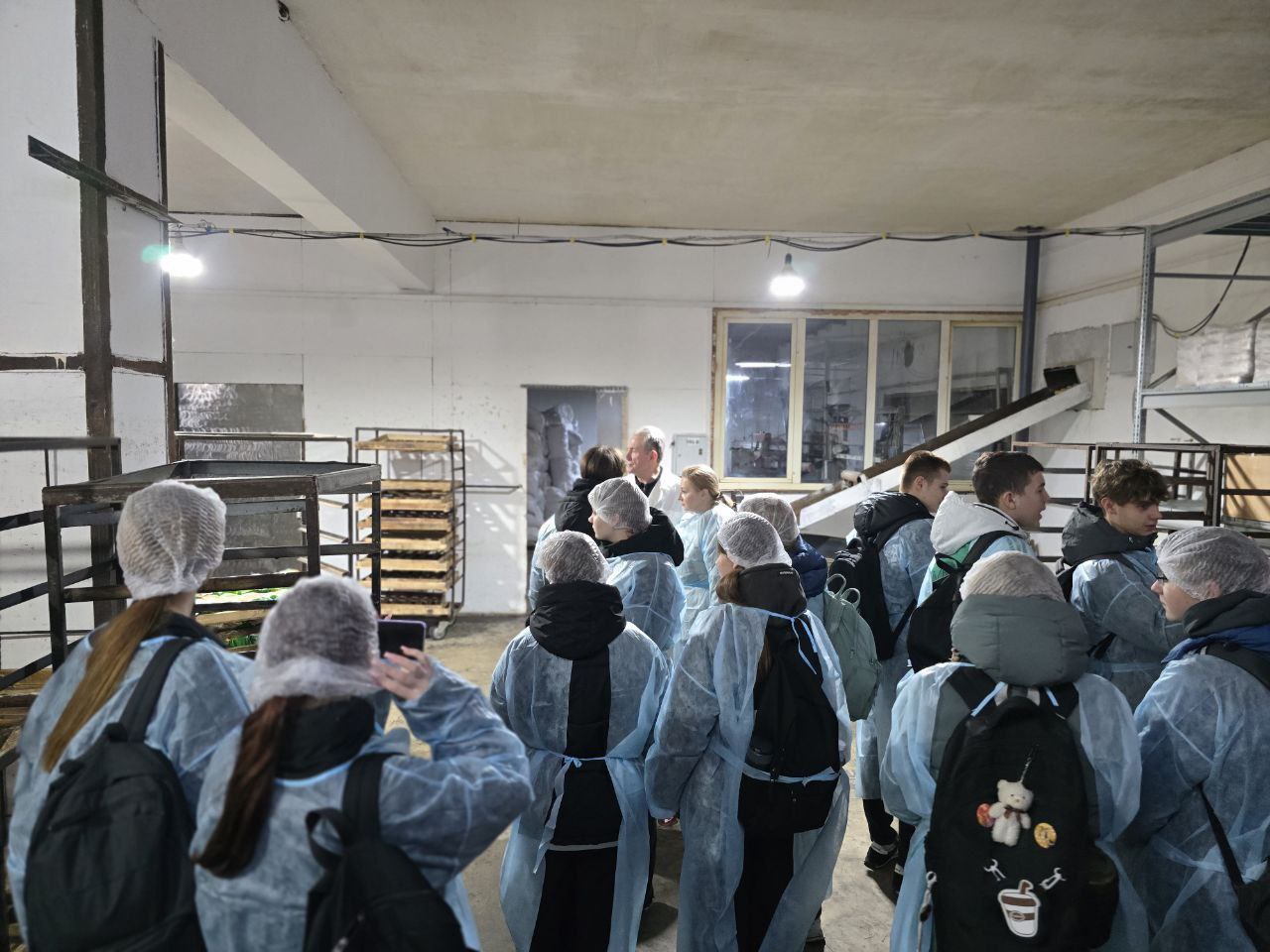 В Донецке прошла профориентационная экскурсия на предприятии В Донецке прошла профориентационная экскурсия на предприятии