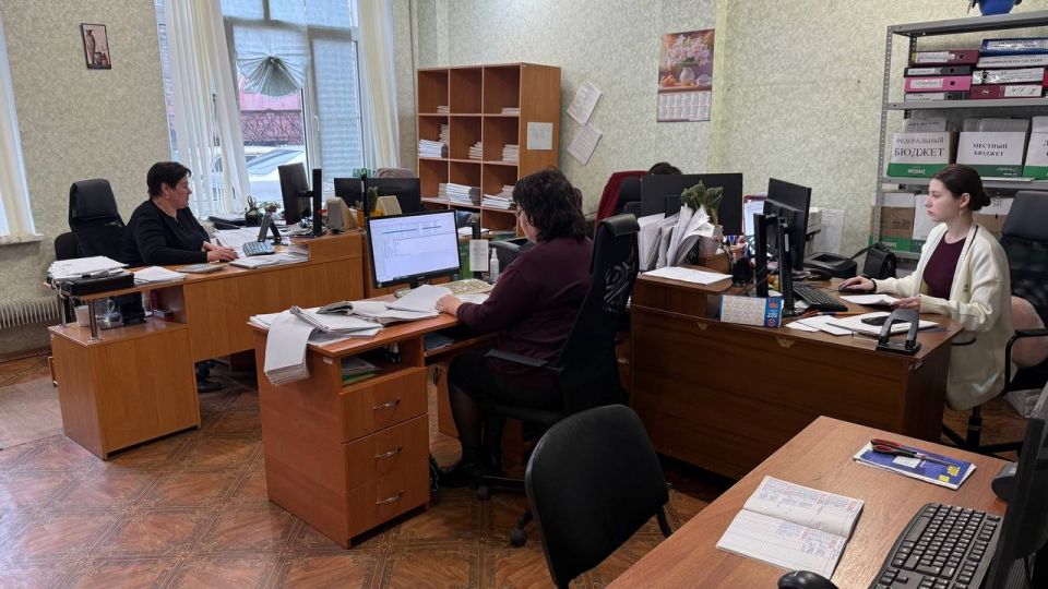 СЛУЖБЫ СБЫТА «ДОНБАССТЕПЛОЭНЕРГО»: РАБОТА ВО БЛАГО ФИНАНСОВОЙ СТАБИЛЬНОСТИ ПРЕДПРИЯТИЯ И НАДЕЖНОСТИ ТЕПЛОСНАБЖЕНИЯ ПОТРЕБИТЕЛЕЙ СЛУЖБЫ СБЫТА «ДОНБАССТЕПЛОЭНЕРГО»: РАБОТА ВО БЛАГО ФИНАНСОВОЙ СТАБИЛЬНОСТИ ПРЕДПРИЯТИЯ И НАДЕЖНОСТИ ТЕПЛОСНАБЖЕНИЯ ПОТРЕБИТЕЛЕЙ