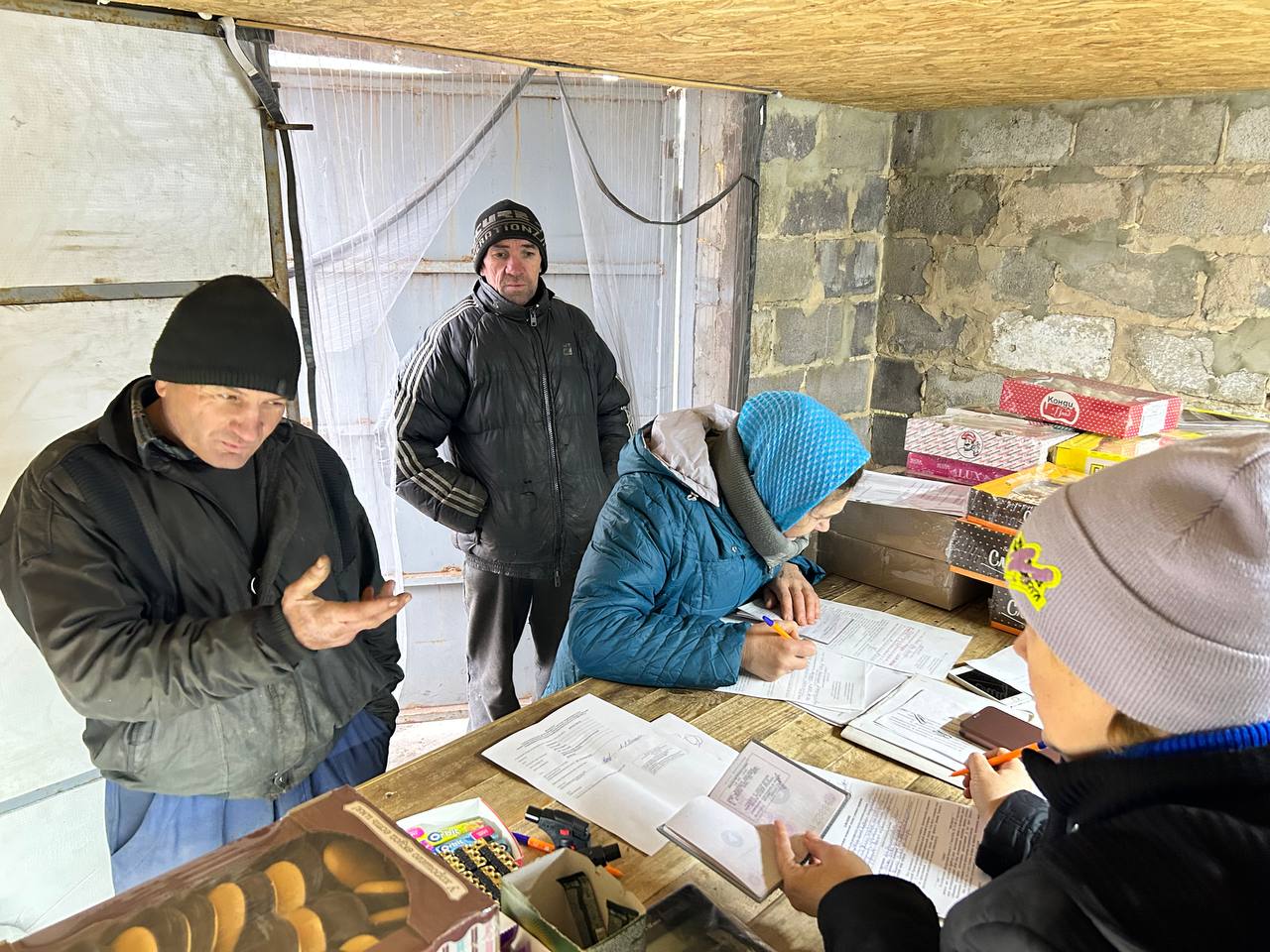 Забота о жителях освобожденных территорий: выездной прием в селах Ясная Поляна, Шахтерское, Золотая Нива Забота о жителях освобожденных территорий: выездной прием в селах Ясная Поляна, Шахтерское, Золотая Нива