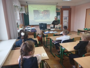 От героев былых времён до героев современности