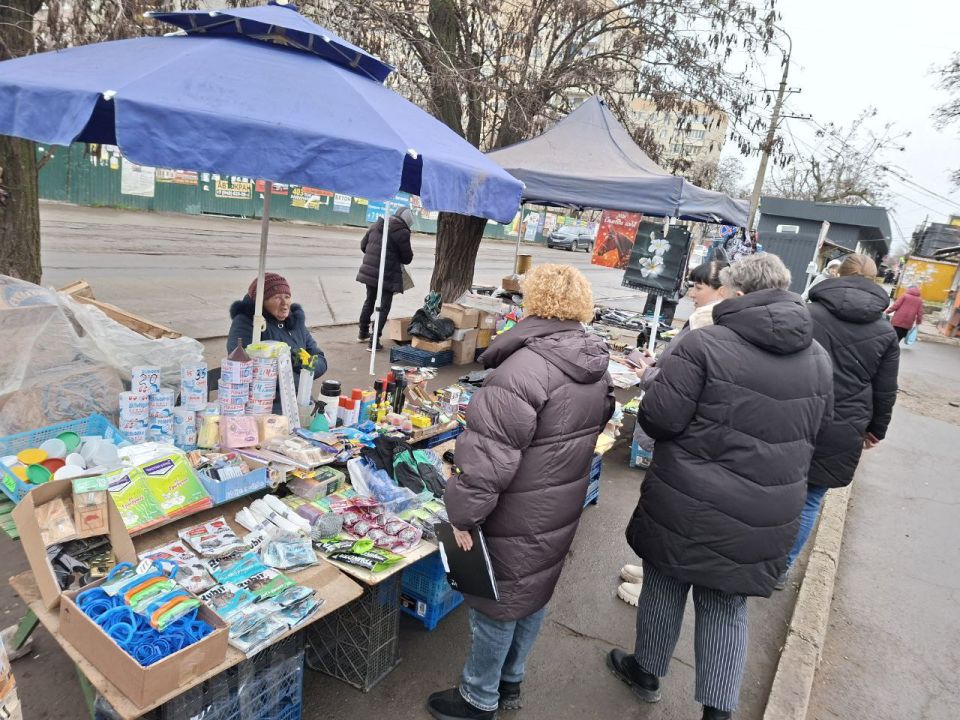 В рамках работы Административной комиссии на территории Ильичевского района прошло мероприятие по пресечению несанкционированной торговли В рамках работы Административной комиссии на территории Ильичевского района прошло мероприятие по пресечению несанкционированной торговли
