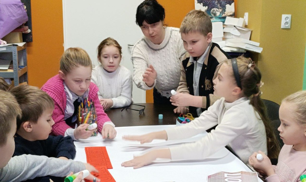 Профилактическая беседа с детьми «Стоп, гаджет!» Профилактическая беседа с детьми «Стоп, гаджет!»