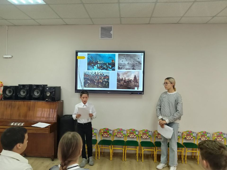 В Шахтерском центре для несовершеннолетних прошла тематическая программа ко Дню Героев Отечества В Шахтерском центре для несовершеннолетних прошла тематическая программа ко Дню Героев Отечества
