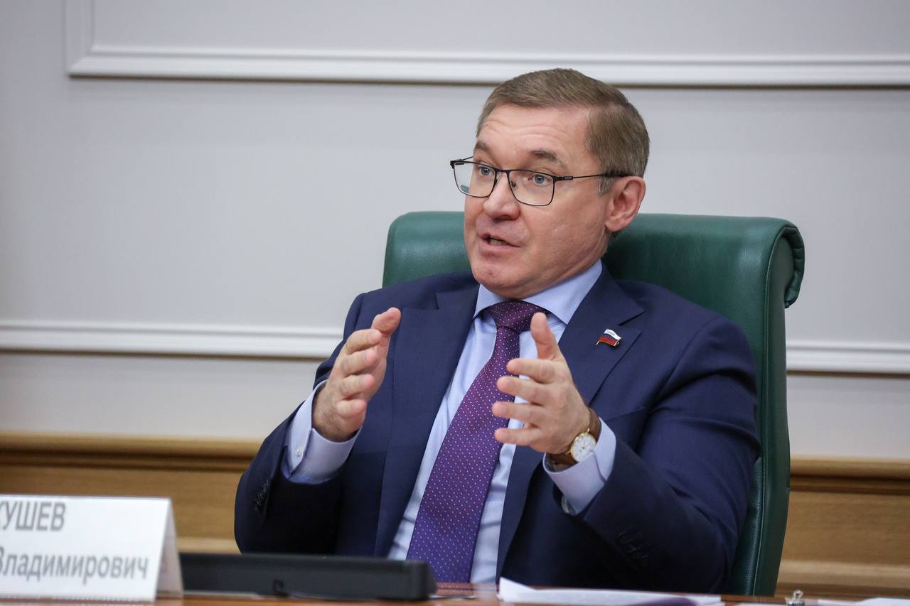 Александр Волошин: #Работа_в_СФ. Сегодня в Совете Федерации под председательством первого вице-спикера Владимира Якушева прошли парламентские слушания на тему «Инновации и современные технологии в строительстве и ЖКХ» Александр Волошин: #Работа_в_СФ. Сегодня в Совете Федерации под председательством первого вице-спикера Владимира Якушева прошли парламентские слушания на тему «Инновации и современные технологии в строительстве и ЖКХ»