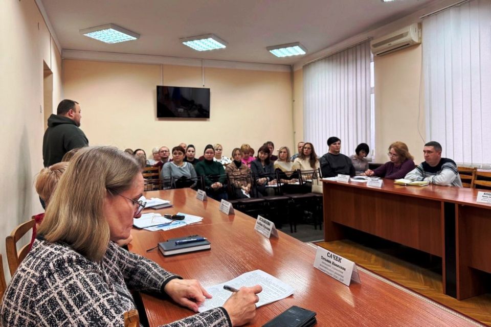 В Шахтерске прошло аппаратное совещание В Шахтерске прошло аппаратное совещание