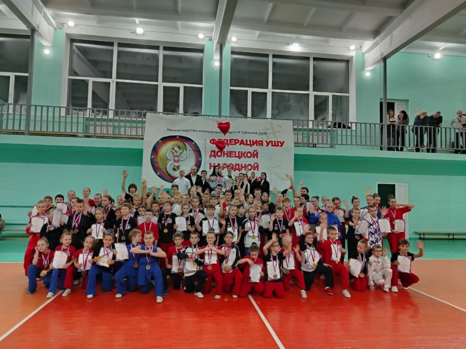 С 6 по 7 декабря в ДЮСШ №1 города Макеевки прошли Чемпионат и Первенство ДНР по ушу С 6 по 7 декабря в ДЮСШ №1 города Макеевки прошли Чемпионат и Первенство ДНР по ушу