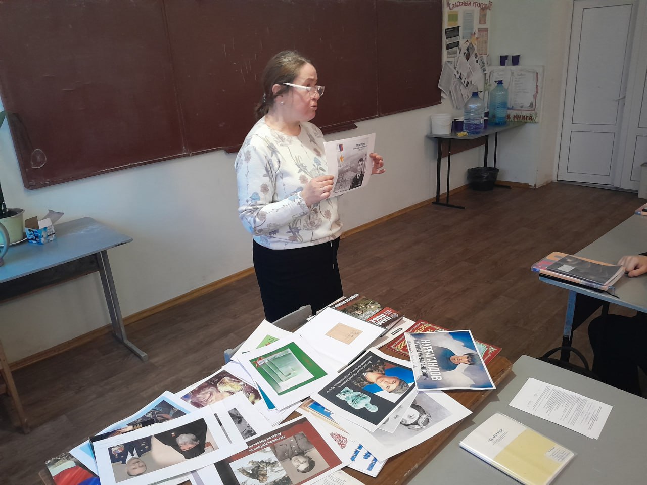 Гордимся славою героев. 9 декабря Россия отмечает День Героев Отечества Гордимся славою героев. 9 декабря Россия отмечает День Героев Отечества