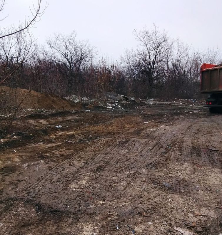 На окраинах Ждановки завершилась масштабная уборка незаконных свалок На окраинах Ждановки завершилась масштабная уборка незаконных свалок