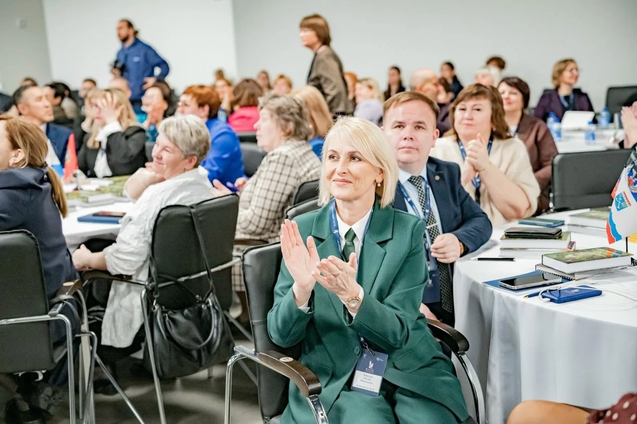 Александр Шатов: Директор СШ села Орлово-Ивановка Шахтерского округа приняла участие в 3-й сессии Клуба директоров Александр Шатов: Директор СШ села Орлово-Ивановка Шахтерского округа приняла участие в 3-й сессии Клуба директоров