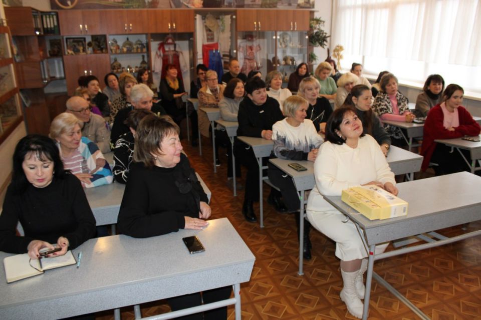 Иван Приходько: Во исполнение поручения Главы Донецкой Народной Республики Дениса Владимировича Пушилина сегодня провел встречу с одним из трудовых коллективов городского округа Горловка Иван Приходько: Во исполнение поручения Главы Донецкой Народной Республики Дениса Владимировича Пушилина сегодня провел встречу с одним из трудовых коллективов городского округа Горловка