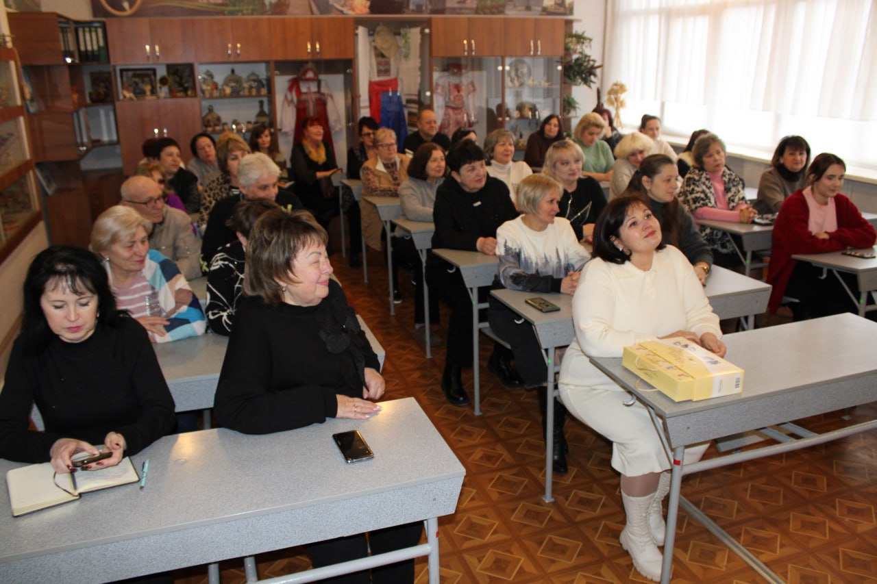 Иван Приходько: Во исполнение поручения Главы Донецкой Народной Республики Дениса Владимировича Пушилина сегодня провел встречу с одним из трудовых коллективов городского округа Горловка Иван Приходько: Во исполнение поручения Главы Донецкой Народной Республики Дениса Владимировича Пушилина сегодня провел встречу с одним из трудовых коллективов городского округа Горловка