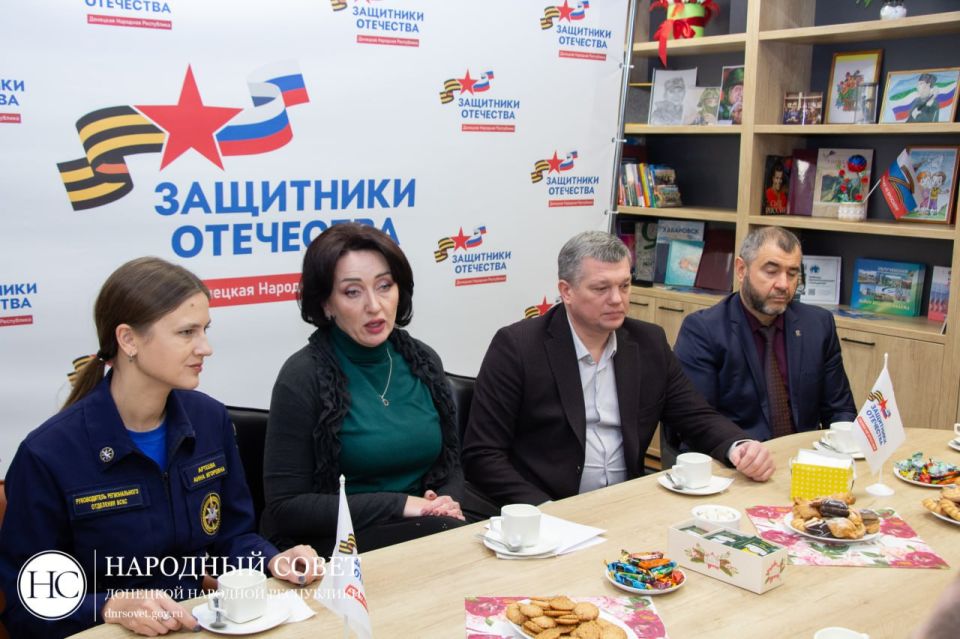 Депутаты провели встречу с вернувшимися после реабилитации бойцами Депутаты провели встречу с вернувшимися после реабилитации бойцами